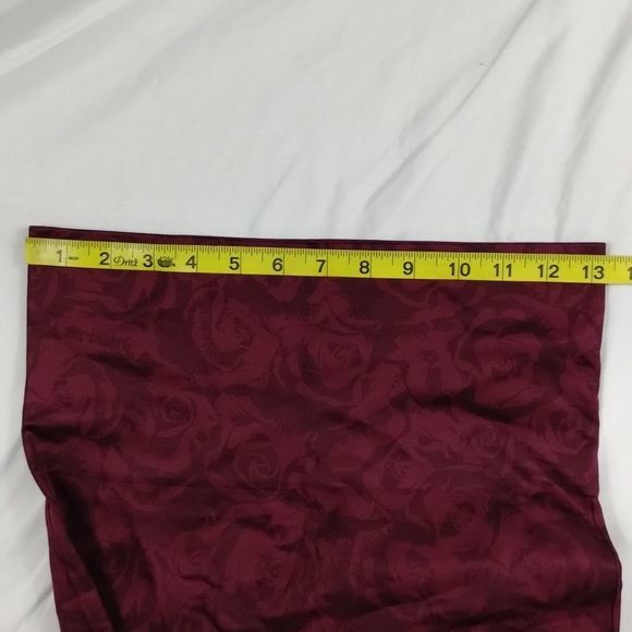 Spanx Look At Me Now Cropped Garnet Rose Seamless Leggings Large Waist 13" - Picture 5 of 8